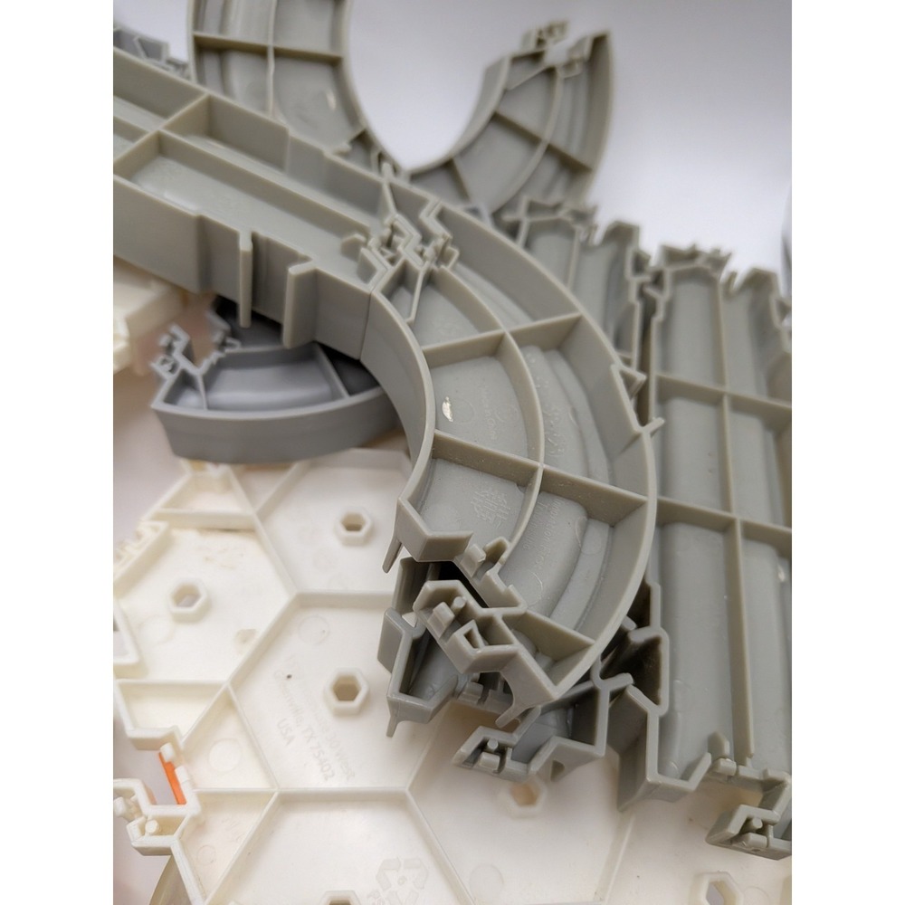 HEXBUG Hive Playset Travel Case Accessories Habitat Cells Track Portable - Picture 4 of 15